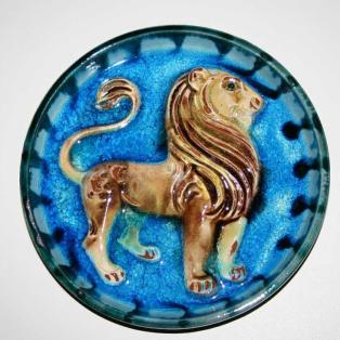 Karlsruhe Teller Keramik Löwe Sternzeichen spez. Glasur