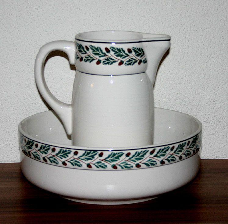 antike Waschgarnitur 30/40iger Jahr, guter Zustand, Eichenlaub