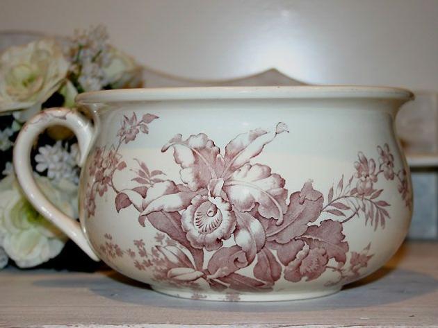 Nachttopf Häfi Hafen Porzellan Steingut Jugendstil mit Blumendekor