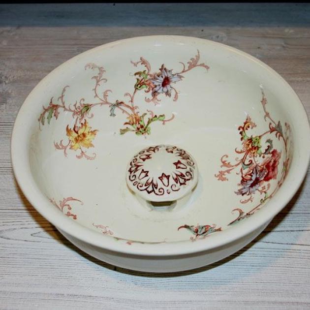 Feinsteinguttopf mit Deckel und Henkel Jugendstil