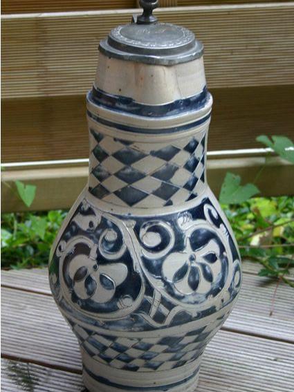 Westerwälder Henkelkrug gross - speziell