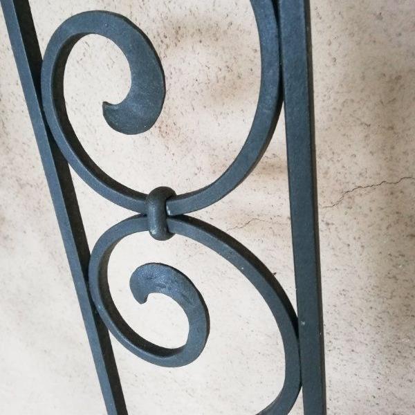 Schmiedeisengitter - Fenstergitter Blumenhalter