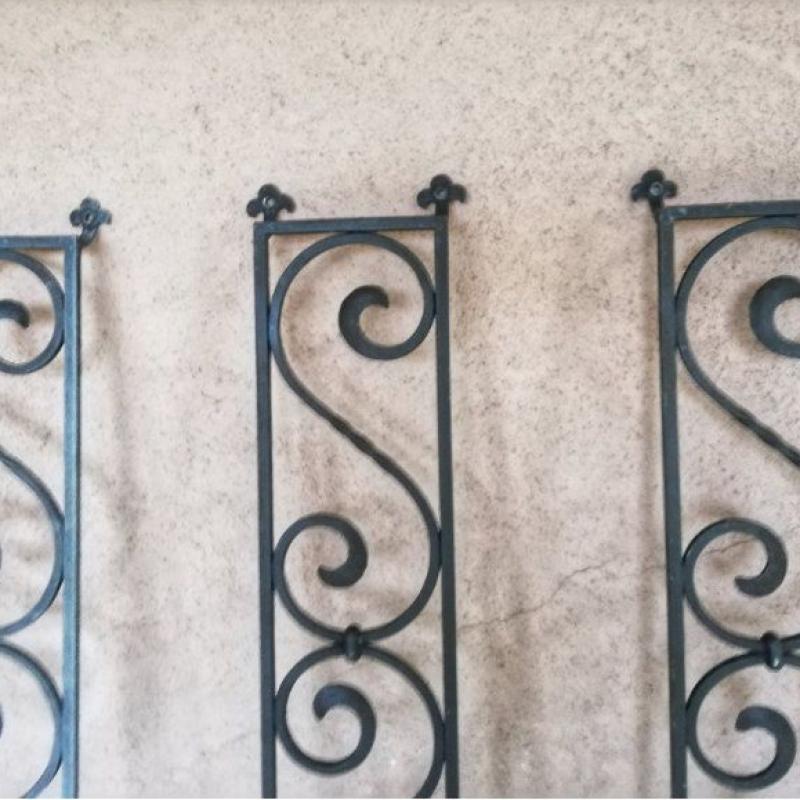 Schmiedeisengitter - Fenstergitter Blumenhalter