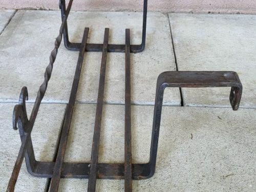 Schmiedeisengitter - Fenstergitter Blumenhalter