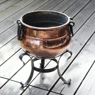 Kupfertopf Schmiedeisenfuss